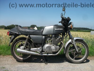 Suzuki_GS_450_E_schwarz_-_wie_GSX_GS_250_400_450_500_L_T_S_25x_40x_53.jpg