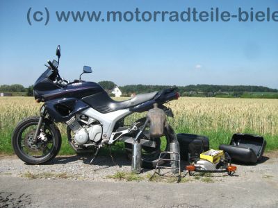 Yamaha_TDM_850_3VD_blau_Crash_original_Koffersystem_Koffer_Koffertraeger_Gepaecktraeger_Hepco_und_Becker_Hecktraeger_1.jpg