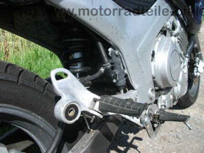 Yamaha_TDM_850_3VD_blau_Crash_original_Koffersystem_Koffer_Koffertraeger_Gepaecktraeger_Hepco_und_Becker_Hecktraeger_100.jpg