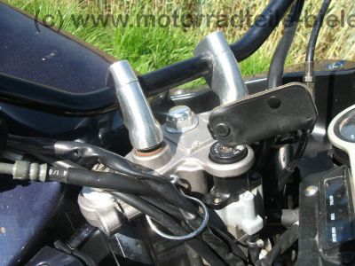 Yamaha_TDM_850_3VD_blau_Crash_original_Koffersystem_Koffer_Koffertraeger_Gepaecktraeger_Hepco_und_Becker_Hecktraeger_120.jpg