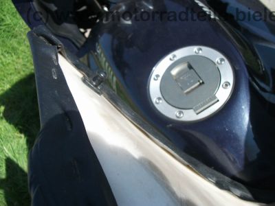 Yamaha_TDM_850_3VD_blau_Crash_original_Koffersystem_Koffer_Koffertraeger_Gepaecktraeger_Hepco_und_Becker_Hecktraeger_142.jpg