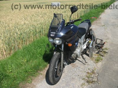 Yamaha_TDM_850_3VD_blau_Crash_original_Koffersystem_Koffer_Koffertraeger_Gepaecktraeger_Hepco_und_Becker_Hecktraeger_4.jpg