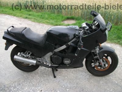 Kawasaki_GPZ_600_R_schwarz_ZX_600_A_Stahlflex_ABM_-_wie_GPZ_GPX_ZX_600_750_900_A_B_C_D_R_49.jpg