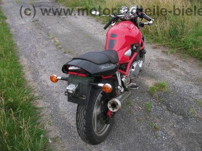 Suzuki_GSF_400_BANDIT_GK75B_rot_25kW_-_wie_GSF_GSX_600_750_F__84.jpg