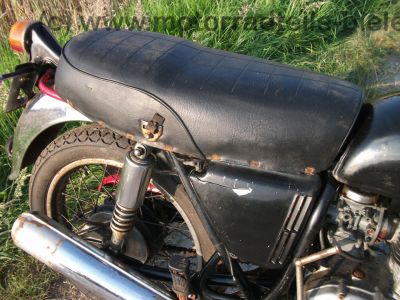 Honda_CB_250_G_schwarz-rot_wie_CB_CJ_250_350_360_G_K_T_61b.jpg