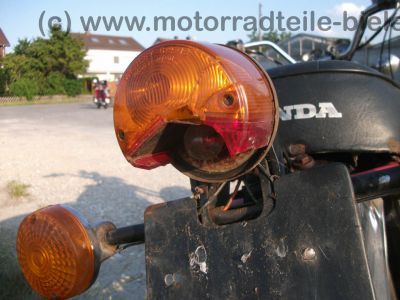 Honda_CB_250_G_schwarz-rot_wie_CB_CJ_250_350_360_G_K_T_69b.jpg