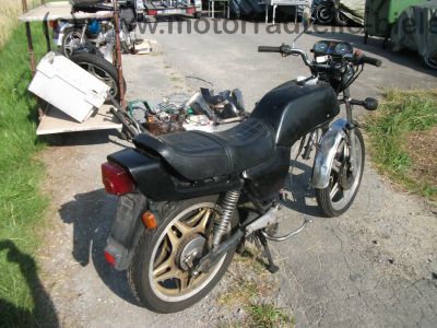 Honda_CB_400_N_schwarz_Crash_teilzerlegt_-_wie_CB_CM_250_400_450_T_N_86.jpg