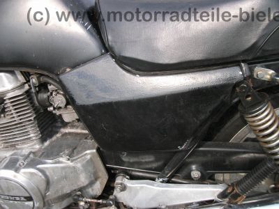 Honda_CB_400_N_schwarz_orig__Auspuff_HM_443_442_-_wie_CB_CM_250_400_450_T_N_17.jpg