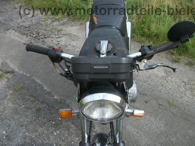 Honda_CB_400_N_schwarz_orig__Auspuff_HM_443_442_-_wie_CB_CM_250_400_450_T_N_21.jpg