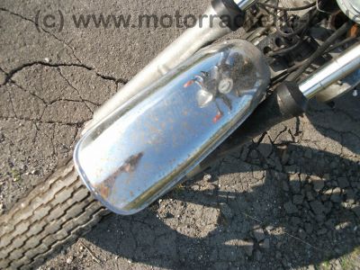 Honda_CB_400_T_blau_orig__Auspuff_HM_413_414_Gepaecktraeger_-_wie_CB_CM_250_400_450_T_N_113.jpg