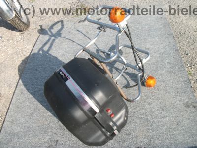 Honda_CB_400_T_blau_orig__Auspuff_HM_413_414_Gepaecktraeger_-_wie_CB_CM_250_400_450_T_N_32.jpg