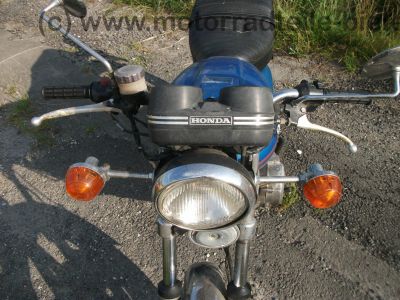 Honda_CB_400_T_blau_orig__Auspuff_HM_413_414_Gepaecktraeger_-_wie_CB_CM_250_400_450_T_N_54.jpg