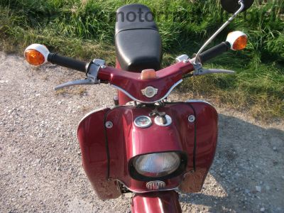 Simson_Schwalbe_weinrot_KR_51_-_1_K_Bj__1975_wie_Spatz_Star_Sperber_Habicht_43.jpg