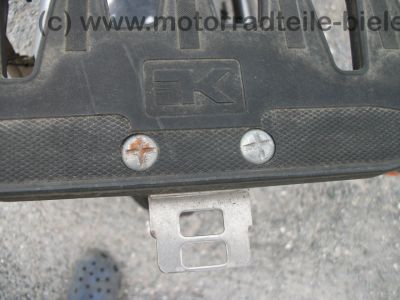 Honda_CM_400_T_blau_CRASH_SCHUH_Gepaecktraeger_Koffersystem_-_wie_CB_CM_125_200_250_400_C_T_Twin_NC01_MC01_MC06_Chopper_Custom_38.jpg