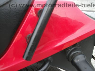 Kawasaki_GPZ_305_BD_rot_Tankbeulen_Belt_Drive_Twin_-_wie_KZ_Z_GPZ_CSR_250_305_400_440_A_B_C_D_LTD_23.jpg