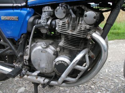 Suzuki_GS_500_E_4-Zylinder_blau_Koffertraeger_Gepaecktraeger_-_wie_GS_400_500_550_750_D_E_L_18.jpg