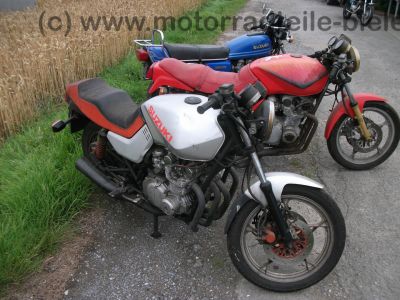 Suzuki_GS_500_E_4-Zylinder_blau_Koffertraeger_Gepaecktraeger_-_wie_GS_400_500_550_750_D_E_L_5.jpg