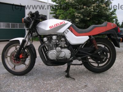 Suzuki_GS_550_M_KATANA_silber_Motorschaden_SEBRING_4_in_1_Auspuff_-_wie_GSX_GS_400_500_550_750_D_E_L_KATANA_64.jpg