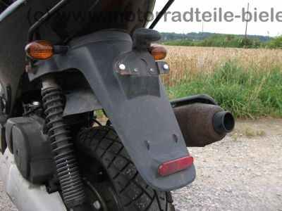 Yamaha_Maxster_XQ_125__SE05_98_kmh_Scheibe_BOS_Auspuff_Topcase_mit_Traeger_-_wie_Majesty_MBK_Thunder_Skyliner_10.jpg