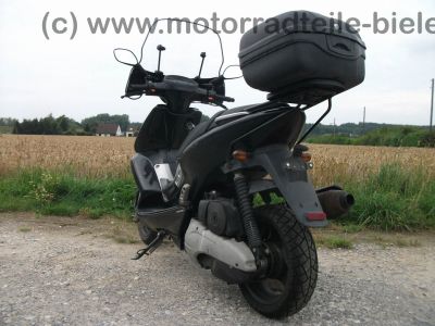 Yamaha_Maxster_XQ_125__SE05_98_kmh_Scheibe_BOS_Auspuff_Topcase_mit_Traeger_-_wie_Majesty_MBK_Thunder_Skyliner_2.jpg