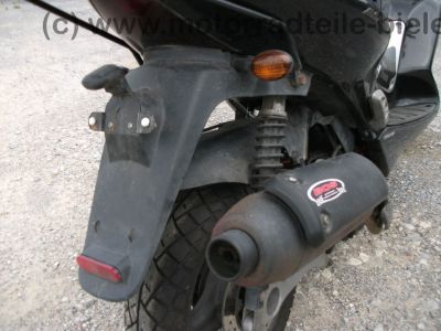 Yamaha_Maxster_XQ_125__SE05_98_kmh_Scheibe_BOS_Auspuff_Topcase_mit_Traeger_-_wie_Majesty_MBK_Thunder_Skyliner_61.jpg