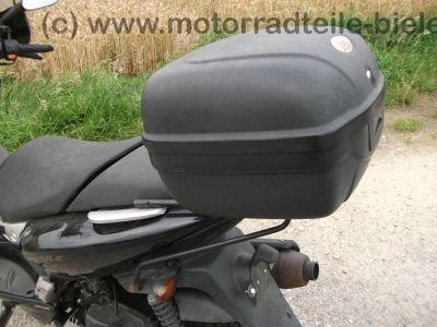Yamaha_Maxster_XQ_125__SE05_98_kmh_Scheibe_BOS_Auspuff_Topcase_mit_Traeger_-_wie_Majesty_MBK_Thunder_Skyliner_8.jpg