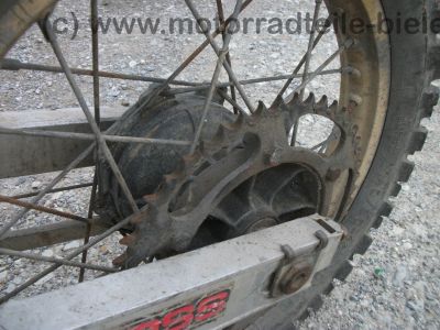 Yamaha_YZ_125_S_Typ_1LX_Vollcross_teilzerlegt_mit_Gabel_aus_Honda_CR_250_o__125_-_wie_YZ_DT_RD_80_125_250_2HG_2VN_75.jpg