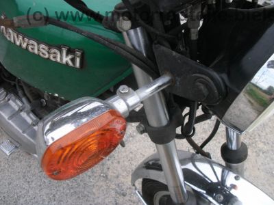 Kawasaki_KZ_250_A_TWIN_gruen_original_Auspuff_-_wie_Z_KZ_GPZ_CSR_250_305_400_440_A_B_C_D_E_LTD_TWIN_45.jpg