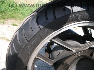 Kawasaki_GPZ_750_R_schwarz_ZX750G_-_wie_ZX_GPX_GPZ_600_750_900_R_A_B_C_D_E_F_G_14b.jpg