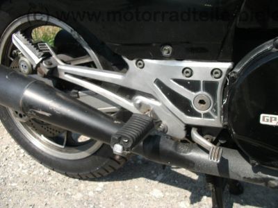 Kawasaki_GPZ_750_R_schwarz_ZX750G_-_wie_ZX_GPX_GPZ_600_750_900_R_A_B_C_D_E_F_G_17.jpg