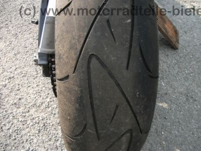 Suzuki_GSXR_GSX-R_750_K6_K7_GR7KA_2006_2007_110_kW_-_wie_GSXR_600_GSXR_1000_48.jpg