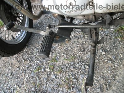 Suzuki_GZ_125_Marauder_schwarz_Crash_Motor_OK_Sissy-Bar_Packtaschenhalter_SB_-_wie_GN_DR_125_42.jpg