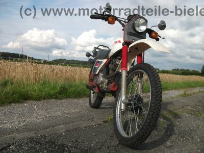 Honda_XL_185_S_rot-weiss_Gepaecktraeger_-_wie_XL_CL_TL_SL_50_90_100_125_185_200_250_S_42.jpg