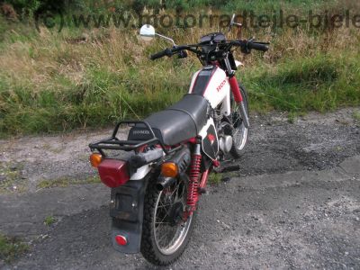 Honda_XL_185_S_rot-weiss_Gepaecktraeger_-_wie_XL_CL_TL_SL_50_90_100_125_185_200_250_S_44.jpg