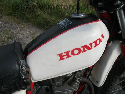 Honda_XL_185_S_rot-weiss_Gepaecktraeger_-_wie_XL_CL_TL_SL_50_90_100_125_185_200_250_S_50.jpg