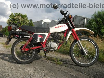 Honda_XL_185_S_rot-weiss_Gepaecktraeger_-_wie_XL_CL_TL_SL_50_90_100_125_185_200_250_S_54.jpg