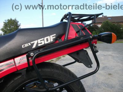 Honda_CBX_750_F_RC17_rot_TOP_4in1_Auspuff_Koffer_Gepaecktraeger_-_wie_CB_750_Sevenfifty_RC_42_CBX_650_E_550_F_F2__57.jpg