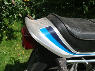 Honda_CB_250_N_silber_blau_TOP_ORIGINAL_Scheunenfund_-_wie_CMX_CM_CB_250_400_450_C_T_N_109.jpg