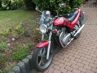 Suzuki_VX_800_weinrot_VS51B_45kW_V2_2__Hd__-_wie_VS_600_700_750_800_Intruder_52.jpg