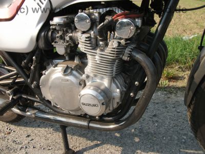 Suzuki_GS_550_M_Katana_silber-rot_Stahlflex_orig__Auspuff_DGM_38634_S_-_wie_GS_500_550_D_E_L_16.jpg