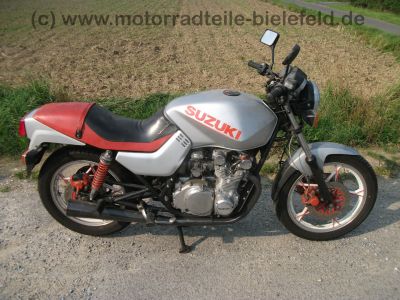 Suzuki_GS_550_M_Katana_silber-rot_Stahlflex_orig__Auspuff_DGM_38634_S_-_wie_GS_500_550_D_E_L_9.jpg