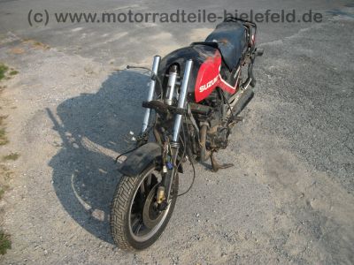 Suzuki_GSX_550_E_GN71D_schwarz-rot_CRASH_Motor_neu_-_wie_GSX_400_500_550_600_F_E_ES_EF_42.jpg