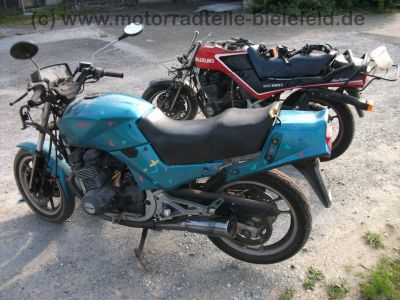 Suzuki_GSX_550_EF_GN71D_tuerkis_orig__Auspuff_-_wie_GSX_400_500_550_600_F_E_ES_EF_10.jpg
