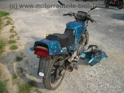 Suzuki_GSX_550_EF_GN71D_tuerkis_orig__Auspuff_-_wie_GSX_400_500_550_600_F_E_ES_EF_14.jpg