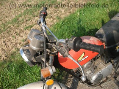 Honda_XL_125_K_EZ_76_orange-weiss_original_-_wie_CB_CL_TL_SL_100_125_185_200_250_S_K_117.jpg