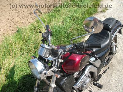 Kawasaki_EL_250_Eliminator_rot-metallic_-_wie_BN_125_EL_252_EN_500_ZL_600_19.jpg