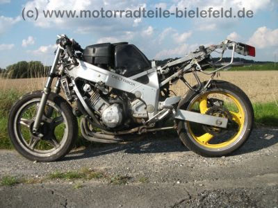 Yamaha_FZR_600_3HE_Crash_-_Motor_Vergaser_Benzinpumpe_CDI_etc__OK__1.jpg
