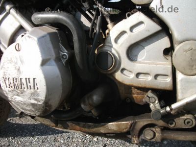 Yamaha_FZR_600_3HE_Crash_-_Motor_Vergaser_Benzinpumpe_CDI_etc__OK__18.jpg