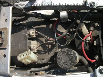 Yamaha_FZR_600_3HE_Crash_-_Motor_Vergaser_Benzinpumpe_CDI_etc__OK__25.jpg