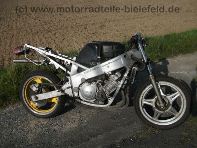 Yamaha_FZR_600_3HE_Crash_-_Motor_Vergaser_Benzinpumpe_CDI_etc__OK__31.jpg